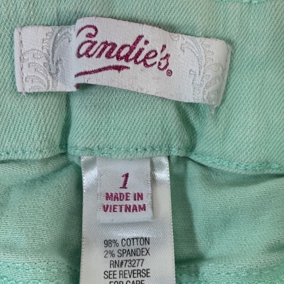 Candie's Green Shorts - Picture 3 of 4